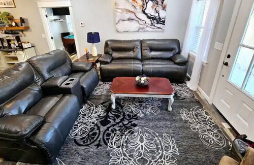 Valley Head House | king bed, pool table, jacuzzi tub, secluded home
