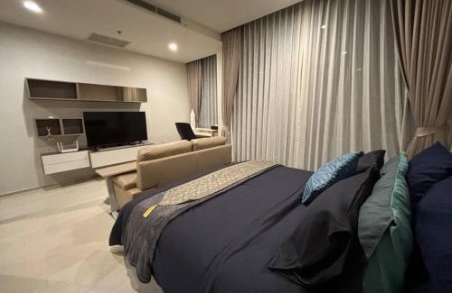 Ploenchit Apartment | King Bed Studio