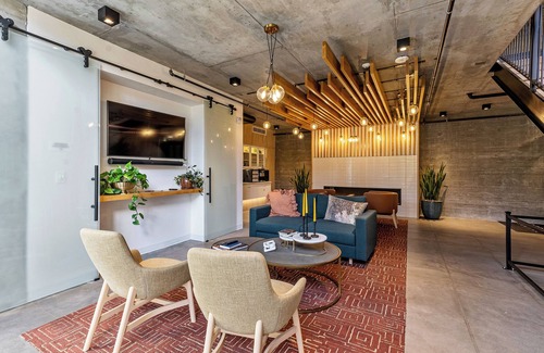 Lower Avenues Apartment | KING Bed/Studio Apt/Gym/Garage