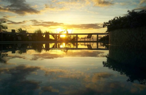 Sion Hill House | King bedroom with pool!