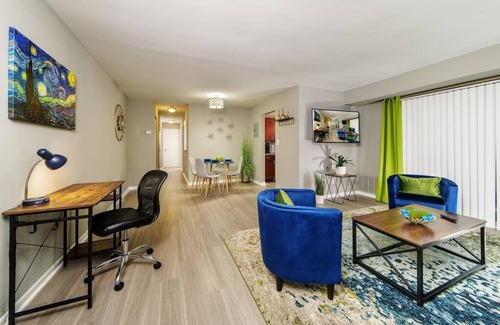 Nottingham Apartment | King Beds | Fast Wifi | White Marsh | 695 Access