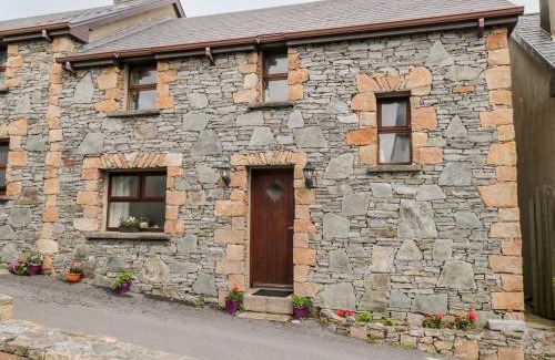Cleggan House | King Cottage