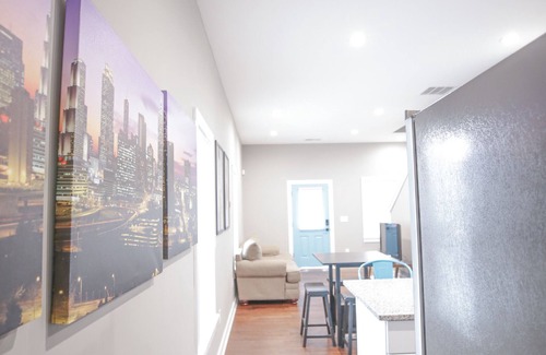 East Side House | King Getaway in Downtown Atlanta Grant Park