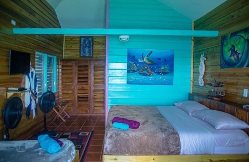 Placencia Hotel | King Lewey's Island Resort