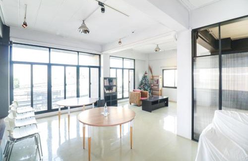Racha Thewa Hotel | King One Suvarnabhumi