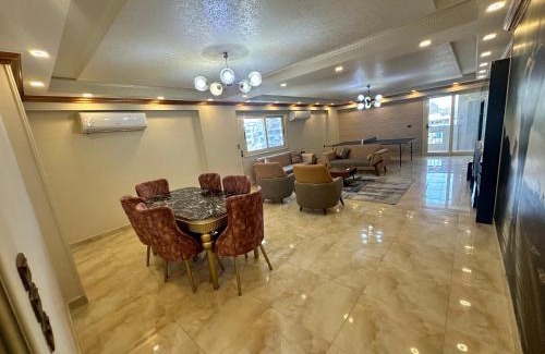 Heliopolis House | King Palace Rooms