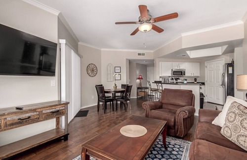 Villa De Paz Condo | King, Queen & 2 Twins-Cardinals/Dodgers/Whites Sox Close w/Fitness, Heated Pool!
