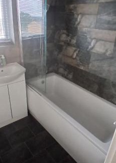 Hailsham House | King room near Eastbourne pets are welcome