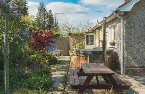 Keady House | King's Cottage