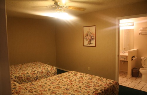 Huntsville Hotel | King's Inn