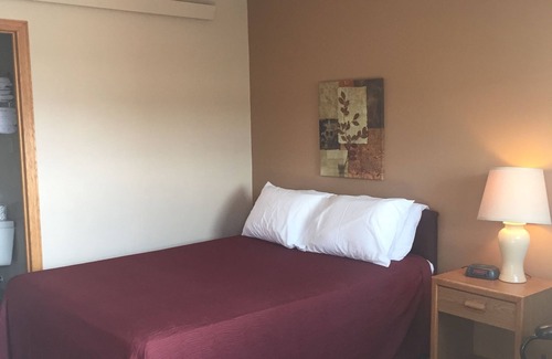 Kennebec Hotel | King's Inn