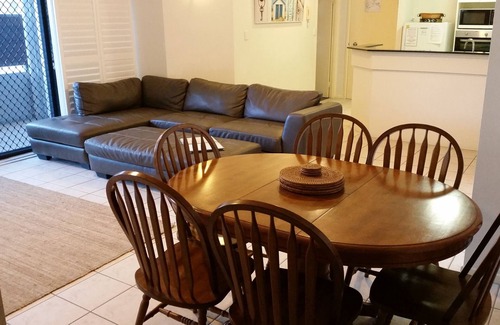 Kings Beach Apartment | King's Row Holiday Apartments