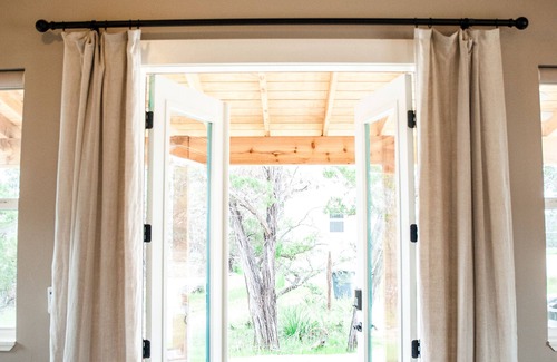 Dripping Springs House | King Studio Casita at Hill Country Casitas