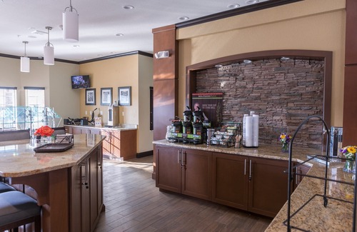 McNeil Apartment | King Studio. Free Breakfast. Pool. Near U of Texas & Austin Tech Corridor.