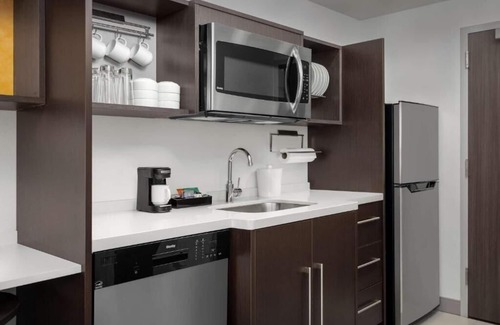 Orlando Apartment | King Studio Suite Near Mavis Tires And Brakes ORL