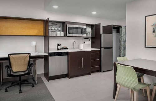 Orlando Apartment | King Studio Suite Near Mavis Tires And Brakes ORL