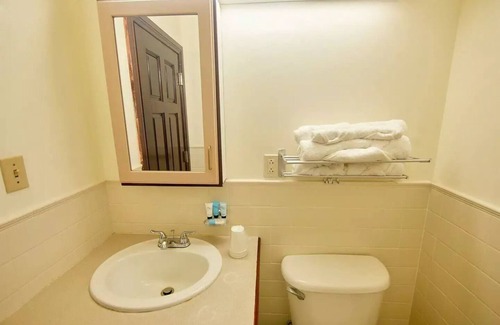 Georgetown Apartment | King Studio - Twon