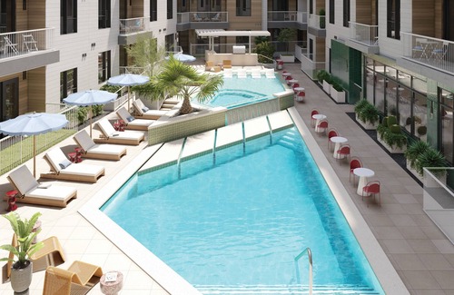 South Lamar Condo | King Studio w/Pool & Terrace | Resort-Style Amenities | The Code by AvantStay