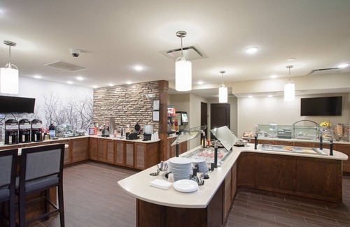 Littleton Condo | King Suite at Staybridge! | Pool Access + FREE Daily Breakfast Included