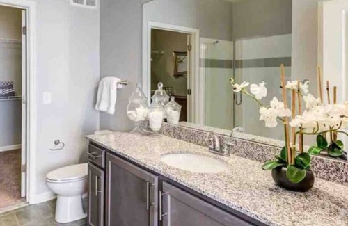 Doctors Inlet Apartment | King suite cozy getaway: Enjoy!