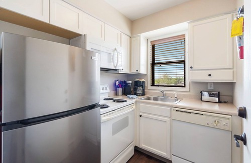 Indian Point Condo | King Suite for Two at Indian Point