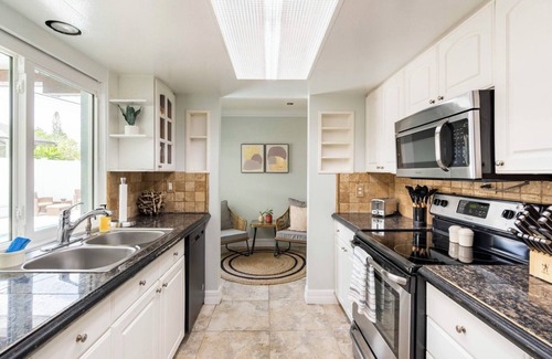 Belair Bayou House | King Suite! Heated Pool! 5 miles to beach!