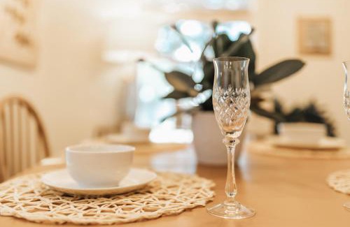 East Cesar Chavez House | King Suite Retreat -Steps from Football & Perfect for Holiday Stays