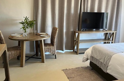 Hilton House | King Suite