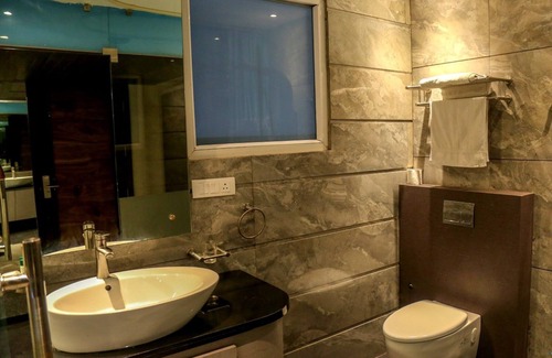 Moga Hotel | Kingdom Hotel