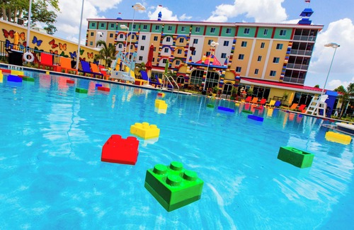 Cypress Gardens Hotel | Kingdom Theme Standard: Fairy-Tale Dreams, Onsite Dining, LEGOLAND Next Door