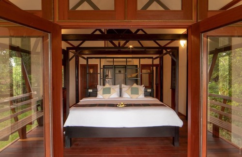 Pathouphone Hotel | Kingfisher Ecolodge