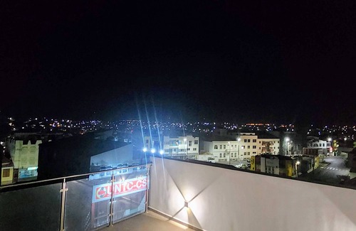 Praia Apartment | Kingfisher Plateau. 2A Apt on Rua Pedonal. Praia Central Near cafes & shops