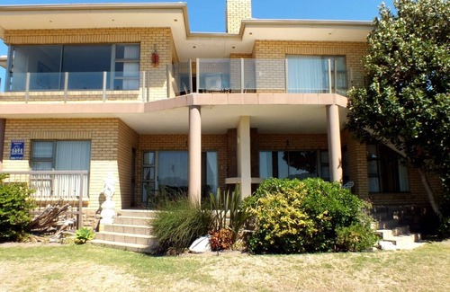 Kleinmond Apartment | KINGKLIP 2 - 2bedr/2bathr apartment, BBQ, near shopping center and main beach