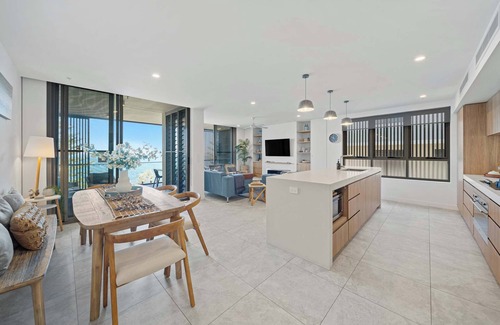 Kings Beach Apartment | Kings Beach Oceanfront Oasis