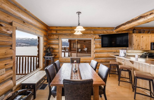 West Yellowstone House | Kings Cabin