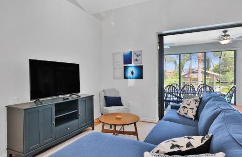 Apollo Beach House | Kings Canal