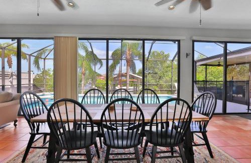 Apollo Beach House | Kings Canal