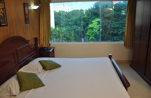 Egmore Hotel | Kings Hotel Egmore