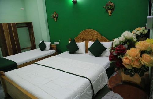 Arunagiri Nagar Hotel | Kings Hotel Restaurant & Bar