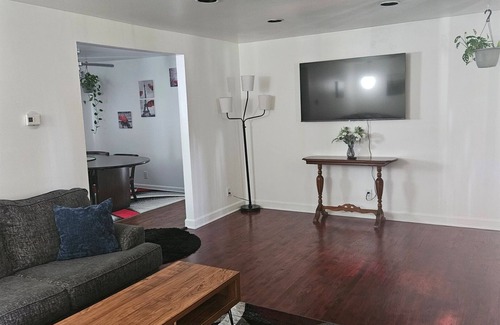Otterbien Home House | Kings Island Fireworks! - 3 Bedroom Ranch