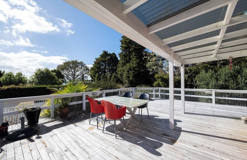 Paihia House | Kings Summer House - Paihia Holiday Home