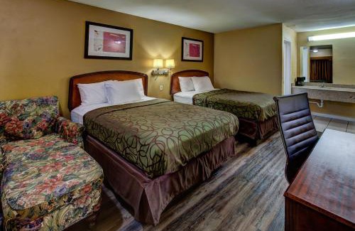 Corsicana Hotel | Kingsway Inn Corsicana