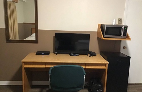 Thunder Bay Hotel | Kingsway Inn Motel