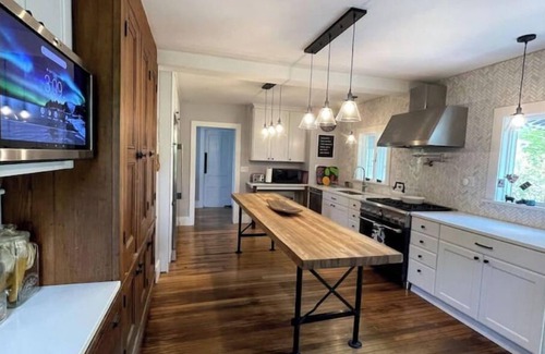 Trumansburg Villa | Kingtown Villa on Cayuga Wine Trail in Trumansburg