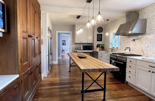 Trumansburg Villa | Kingtown Villa on Cayuga Wine Trail in Trumansburg
