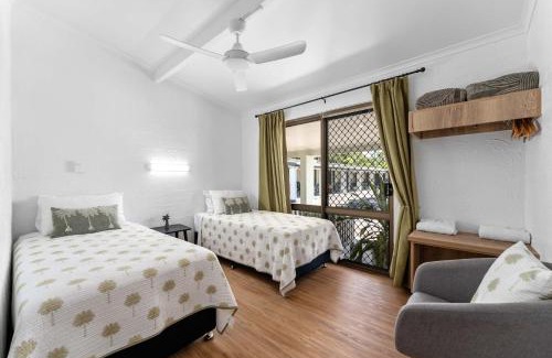 Kinka Beach Apartment | Kinka Palms Motel