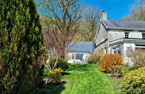 Pont-ar-gothi House | Kinloch Cottage