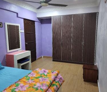Gua House | Kinrara HomeStay right at the Heart of Puchong