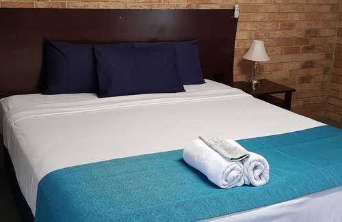 Kippa-Ring Hotel | Kippa Ring Village Motel