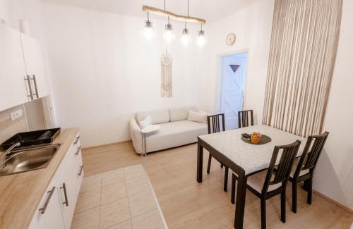 Pecs Apartment | Király40 Apartman